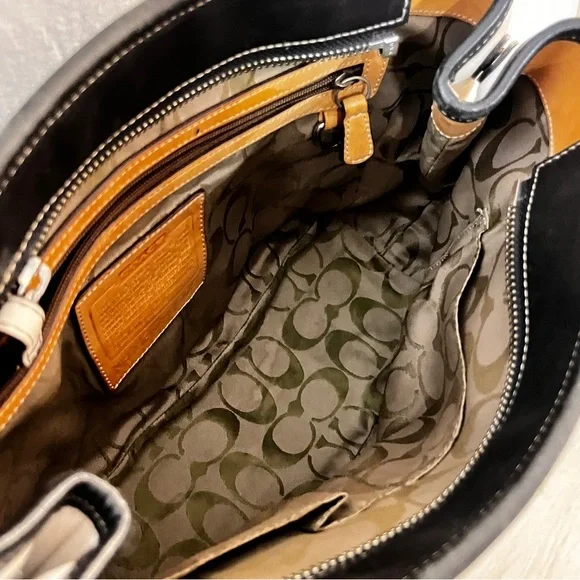 Coach - Picture 12 of 14